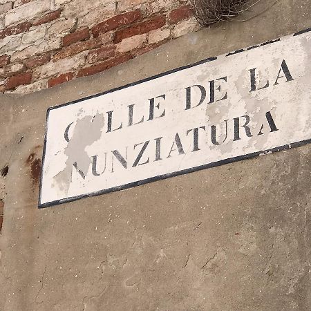 Calle Annunziata Veneza Exterior foto